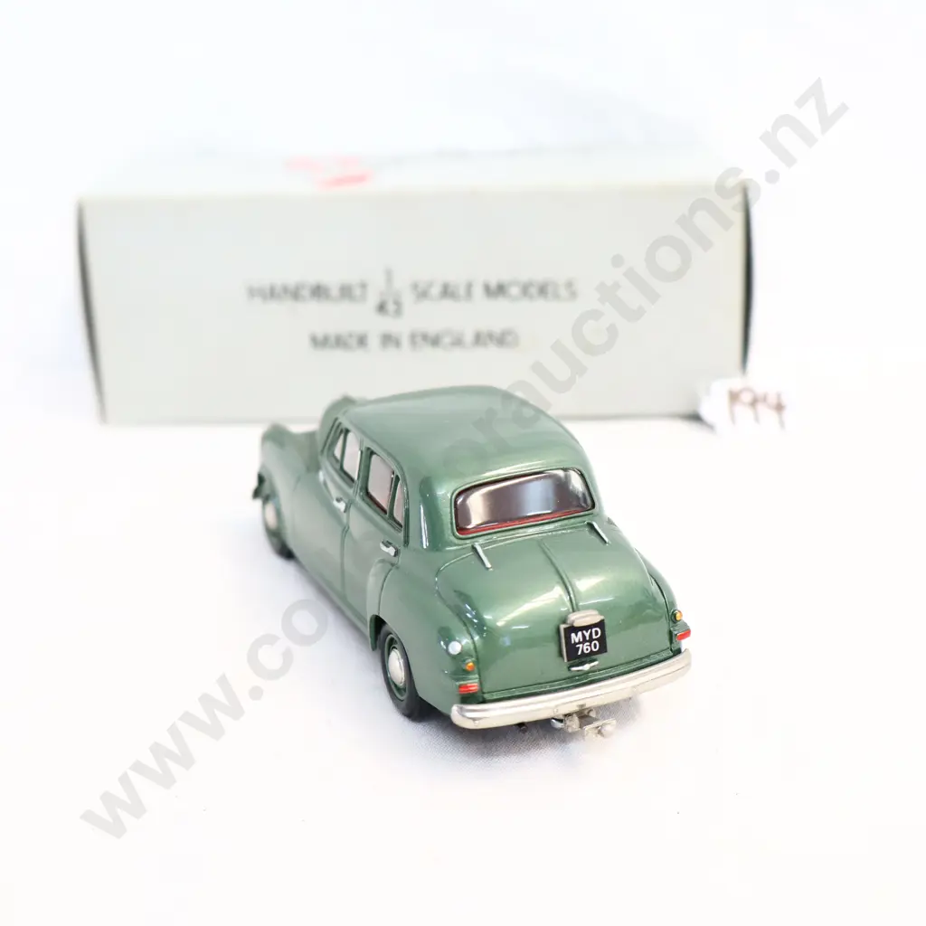 1/43 Pathfinder Models 1952 Humber Hawk Mk 4 Image 1++