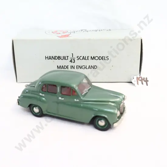 1/43 Pathfinder Models 1952 Humber Hawk Mk 4