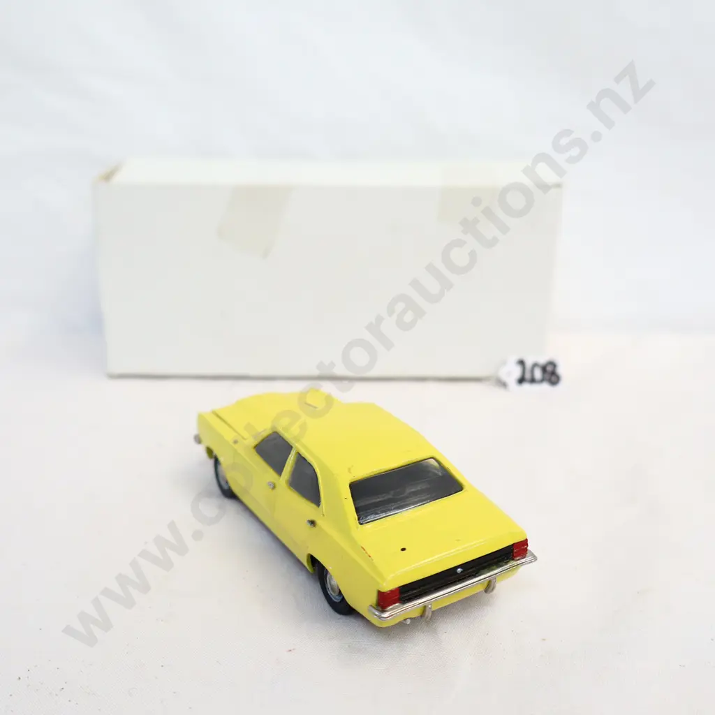 1/43 Abbey Classics Ford Cortina Image 1++