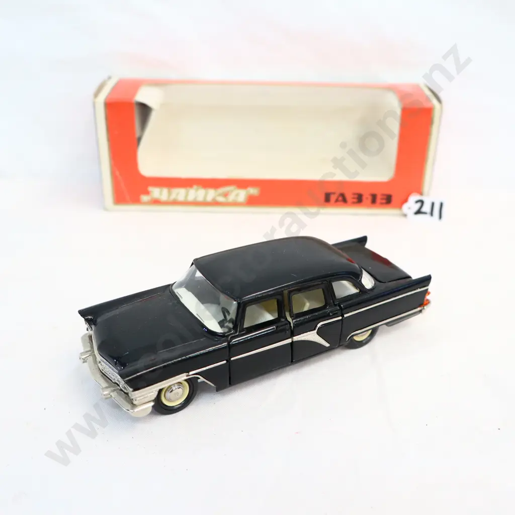 1/43 Yanka Models GAZ 13 Chaika Limousine Made in USSR Image 1++