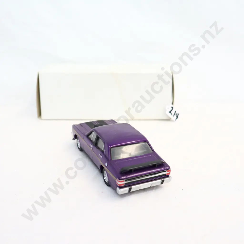 1/43 Trax Holden Image 1++