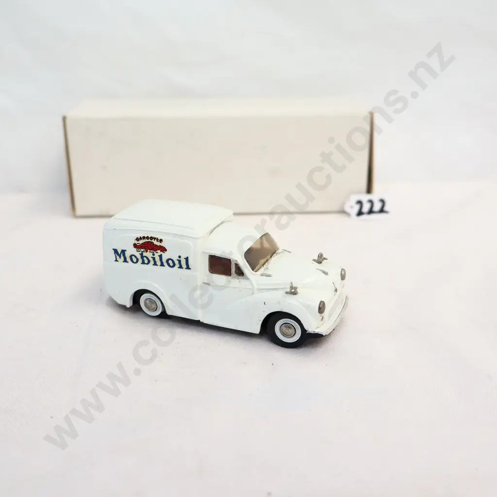 1/43 K & R Replicas Morris 1000 Image 1++