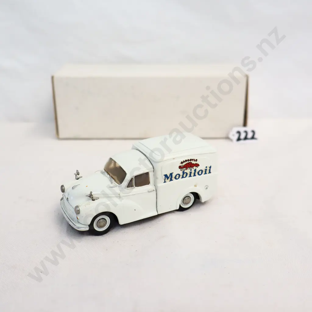 1/43 K & R Replicas Morris 1000 Image 1++