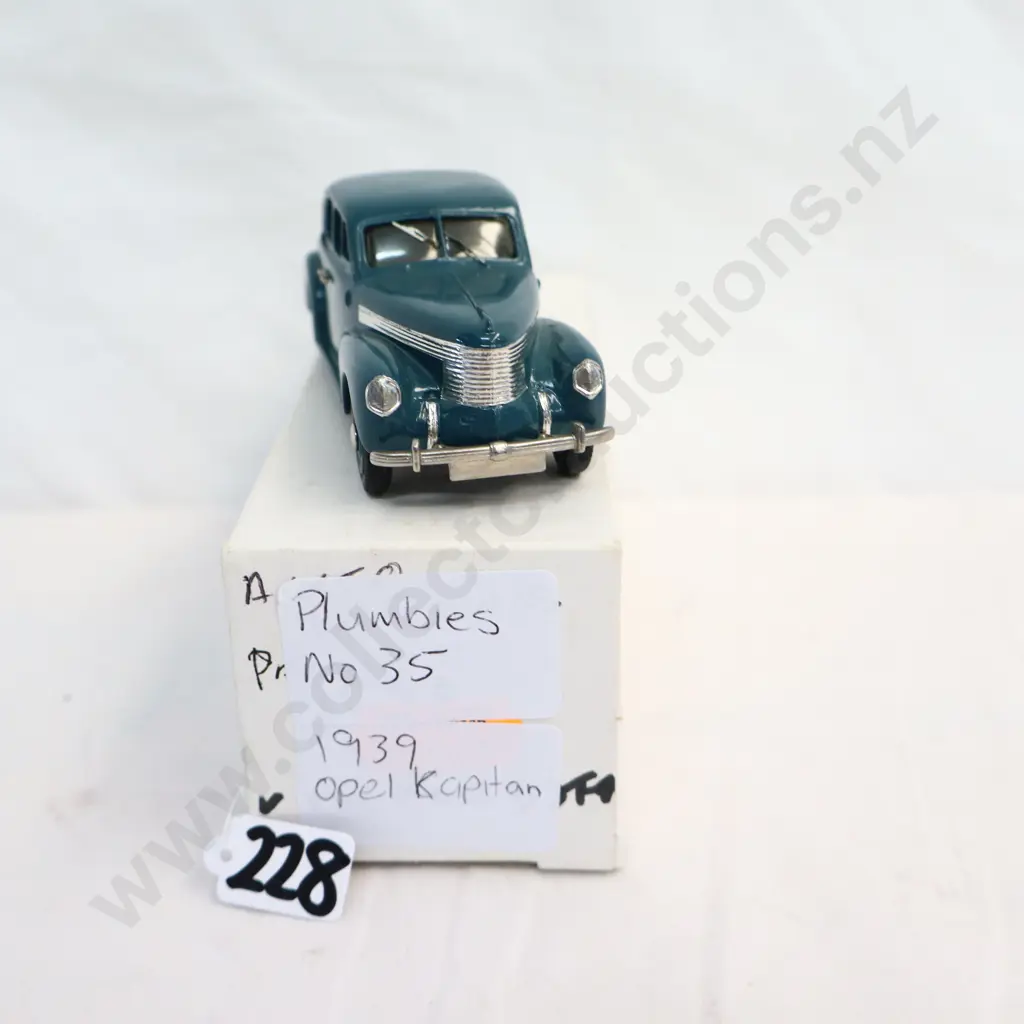 1/43 Plumbies 1939 Opel Apitan Image 1++