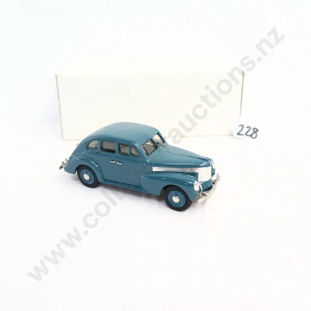 1/43 Plumbies 1939 Opel Apitan Image 1++