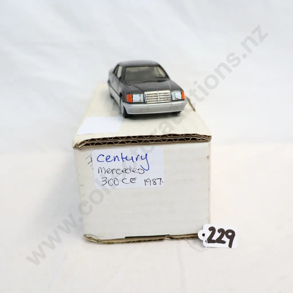 1/43 Century Models 1987 Mercedes 300 CE Image 1++
