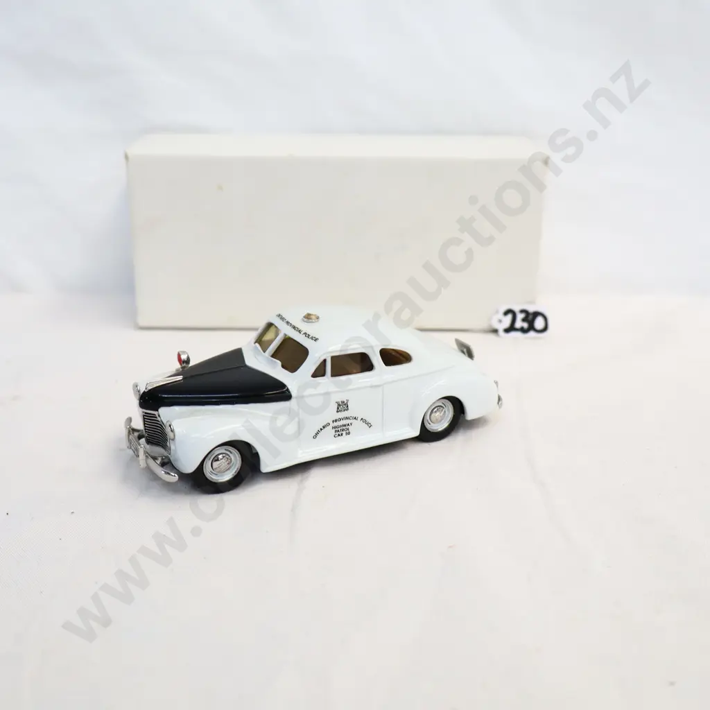 1/43 Durham Classics 1941 Chevrolet Police Car Image 1++