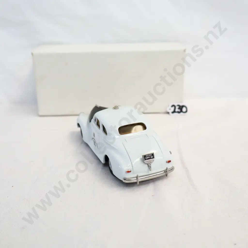 1/43 Durham Classics 1941 Chevrolet Police Car Image 1++