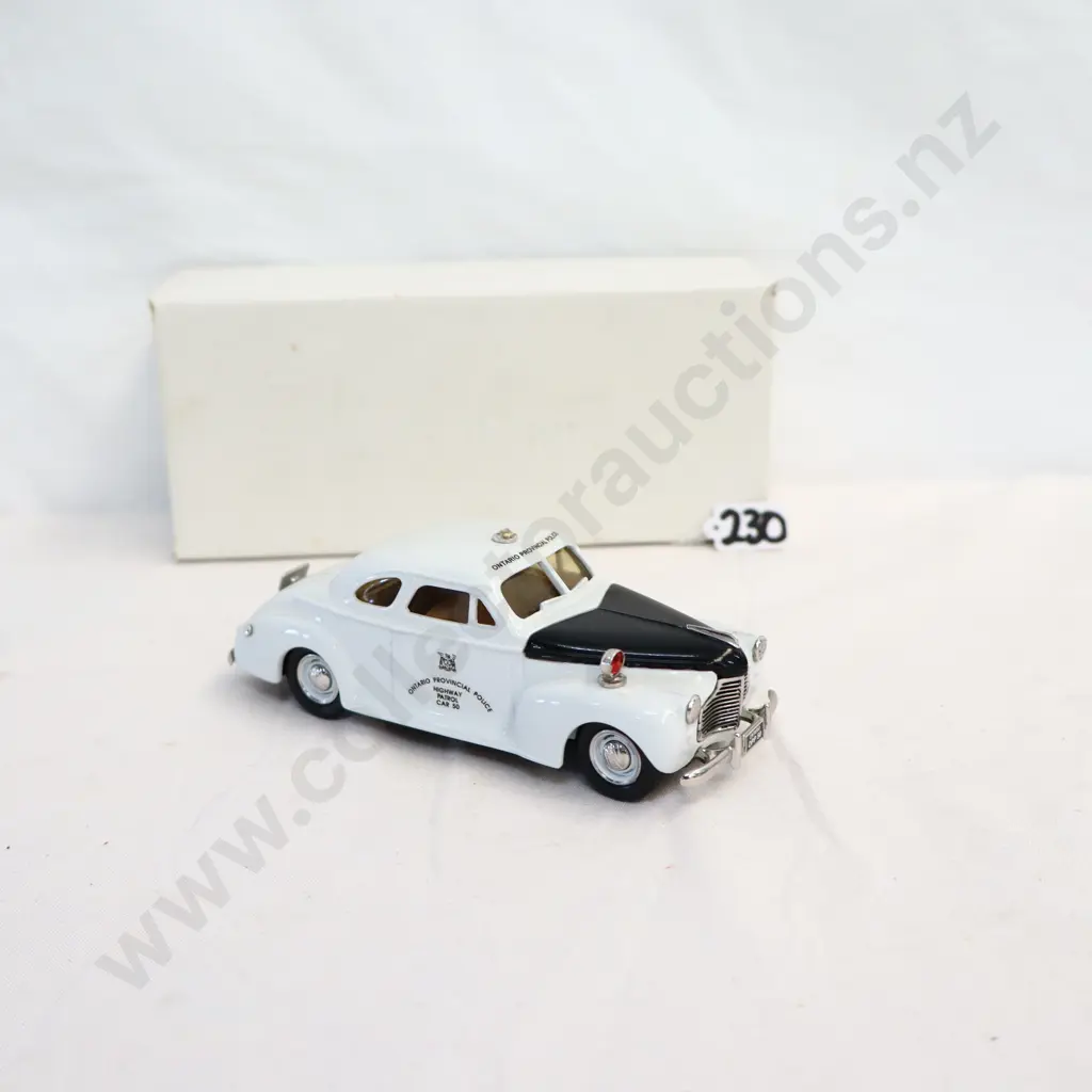 1/43 Durham Classics 1941 Chevrolet Police Car Image 1++