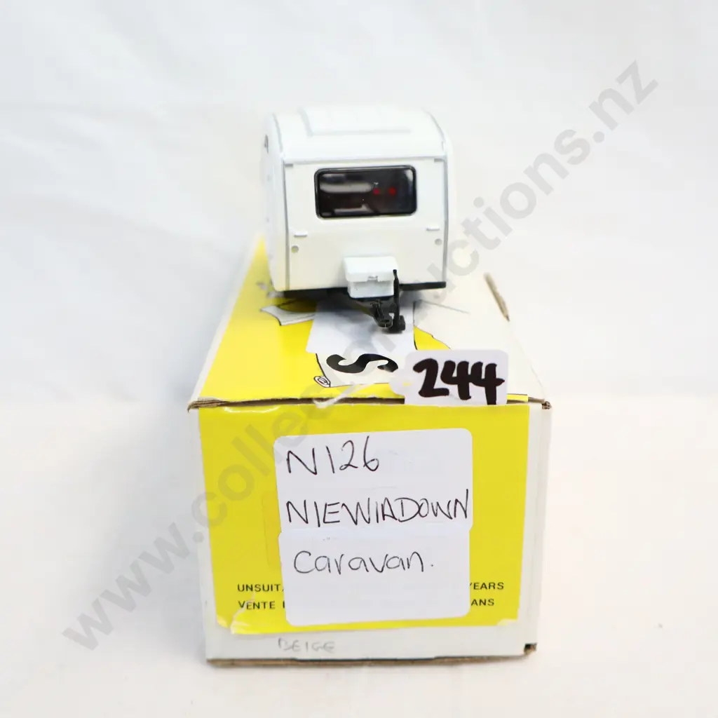 1/43 Miewiadown Caravan Image 1++