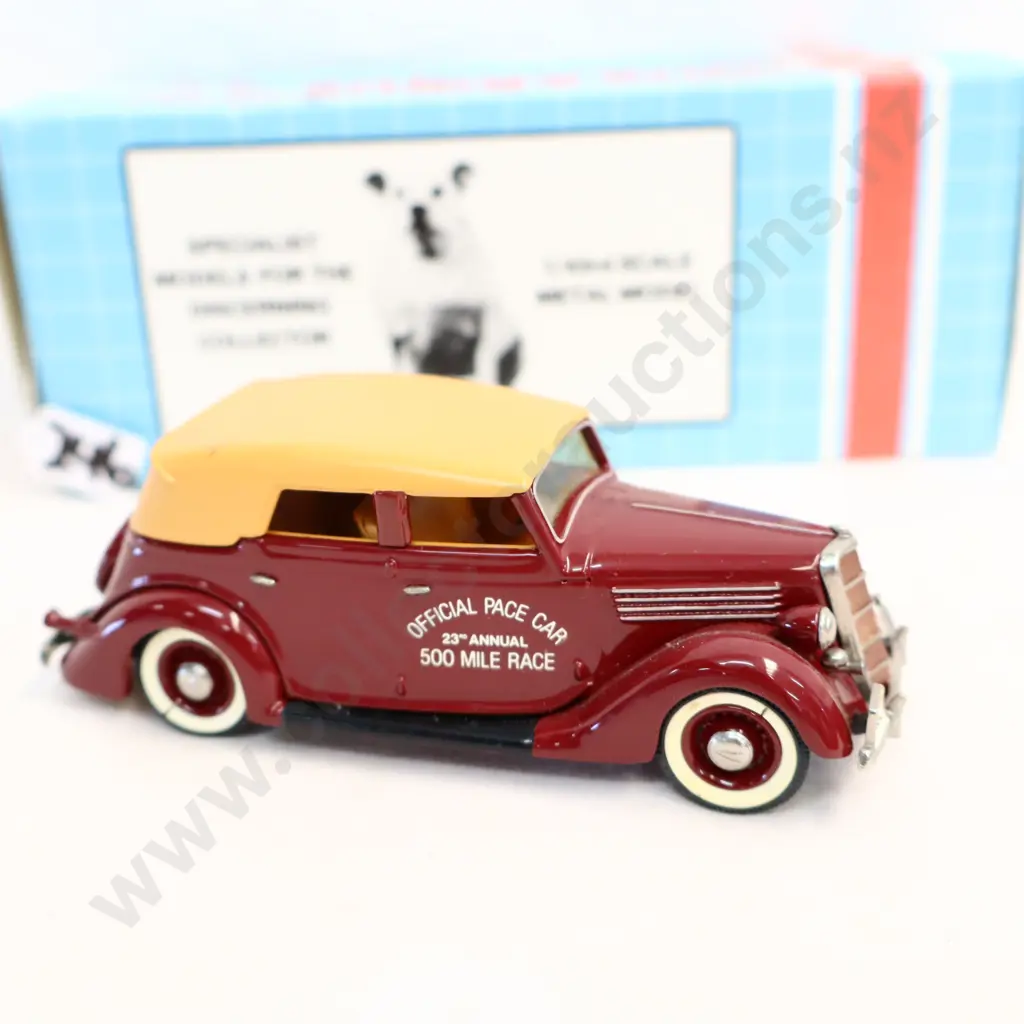 1/43 Minimarque 1935 Ford V8 Convertible Image 1++