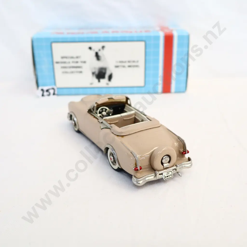 1/43 Minimarque 1953 Packard Caribbean Image 1++