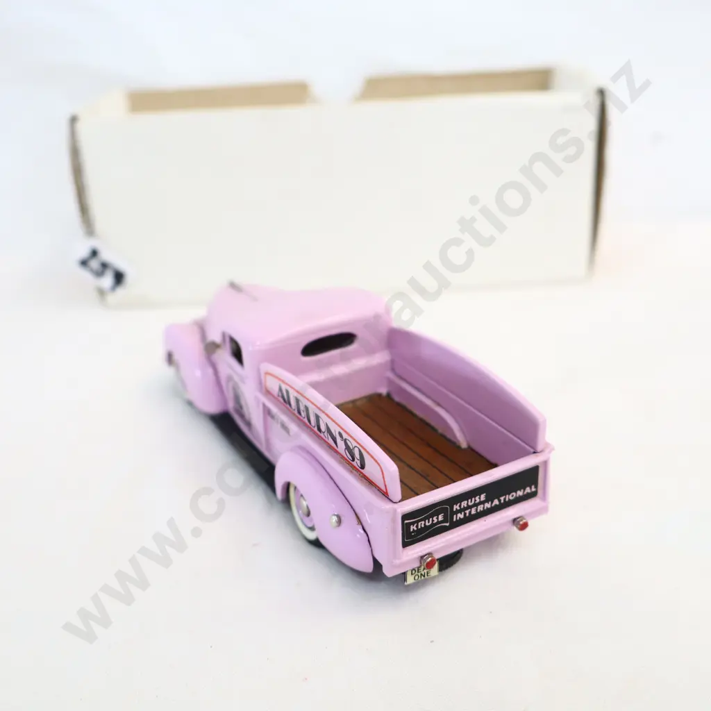 1/43 Minimarque 1946 Hudson Pick Up Truck Image 1++