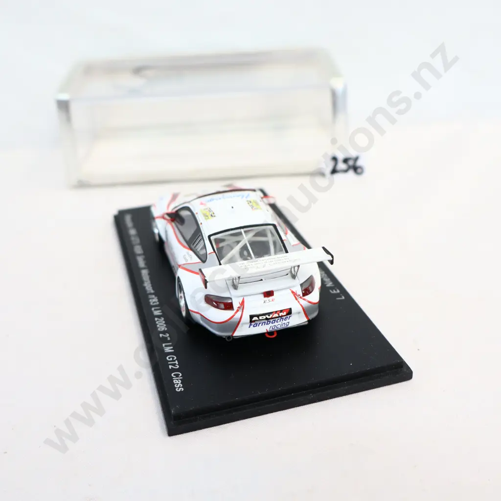 1/43 Spark Models Porsche 996 GT3 Image 1++