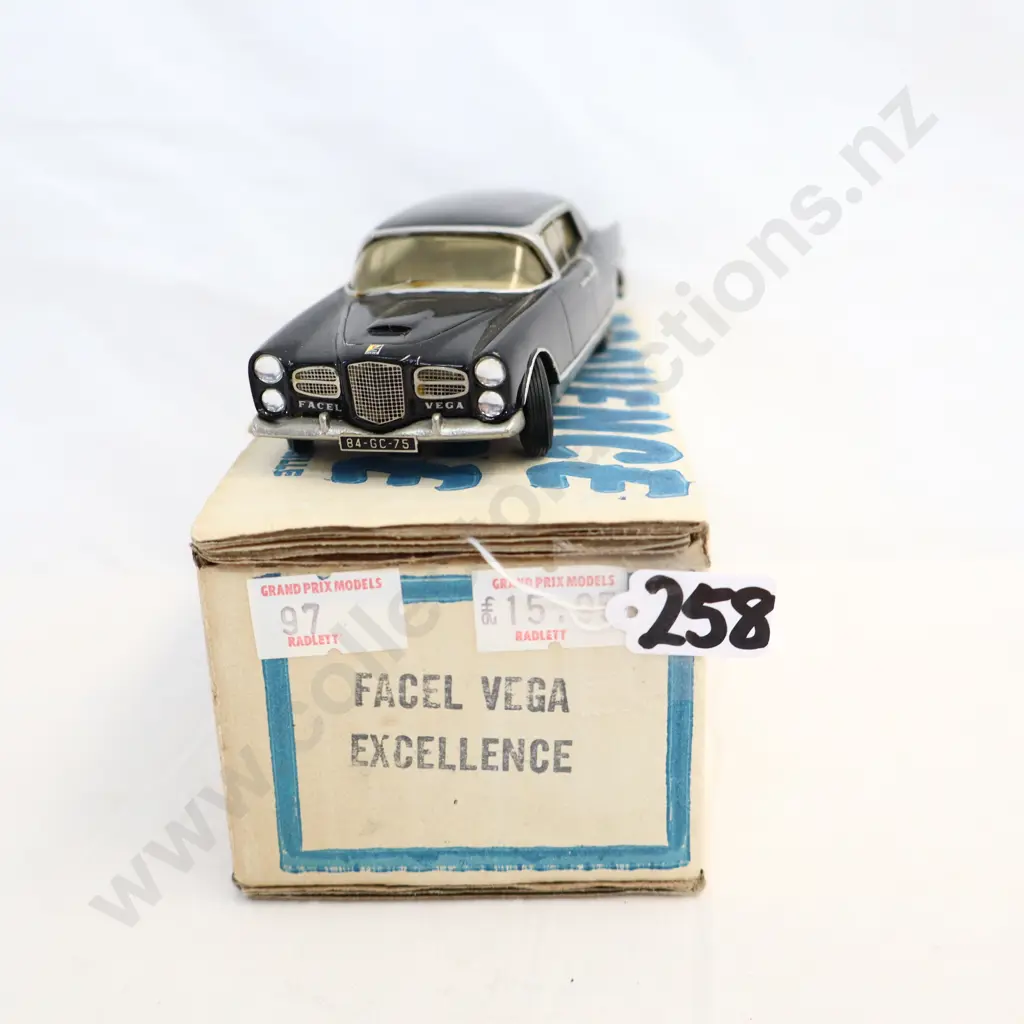 1/43 Provence Moulage Facel Vega Excellence Image 1++