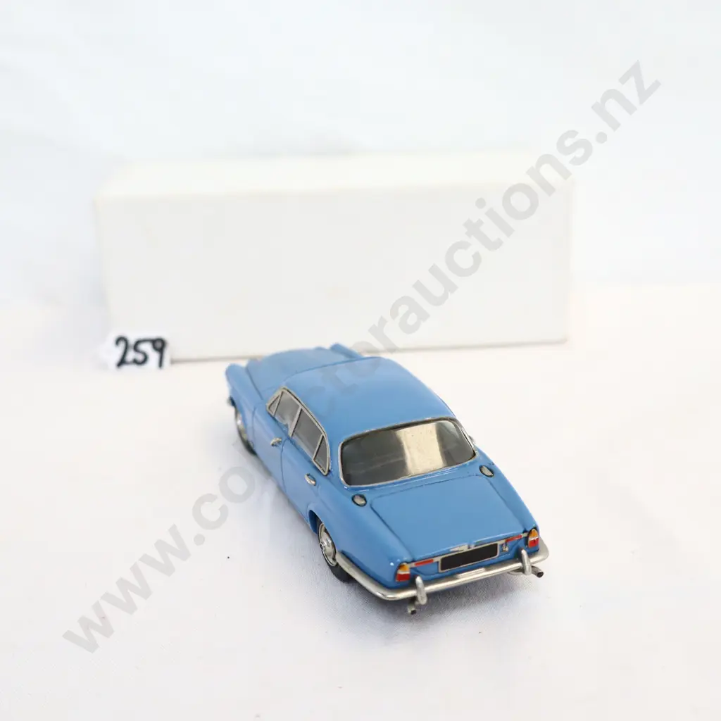 1/43 SMTS Models Jaguar XJ6 Image 1++