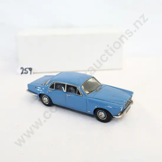 1/43 SMTS Models Jaguar XJ6