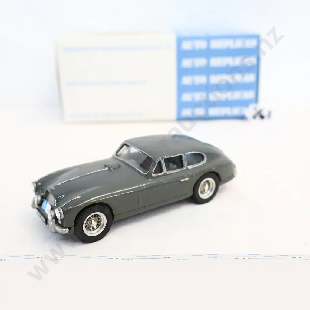 1/43 Auto Replicas 1956 RAC Rally Winner Image 1++