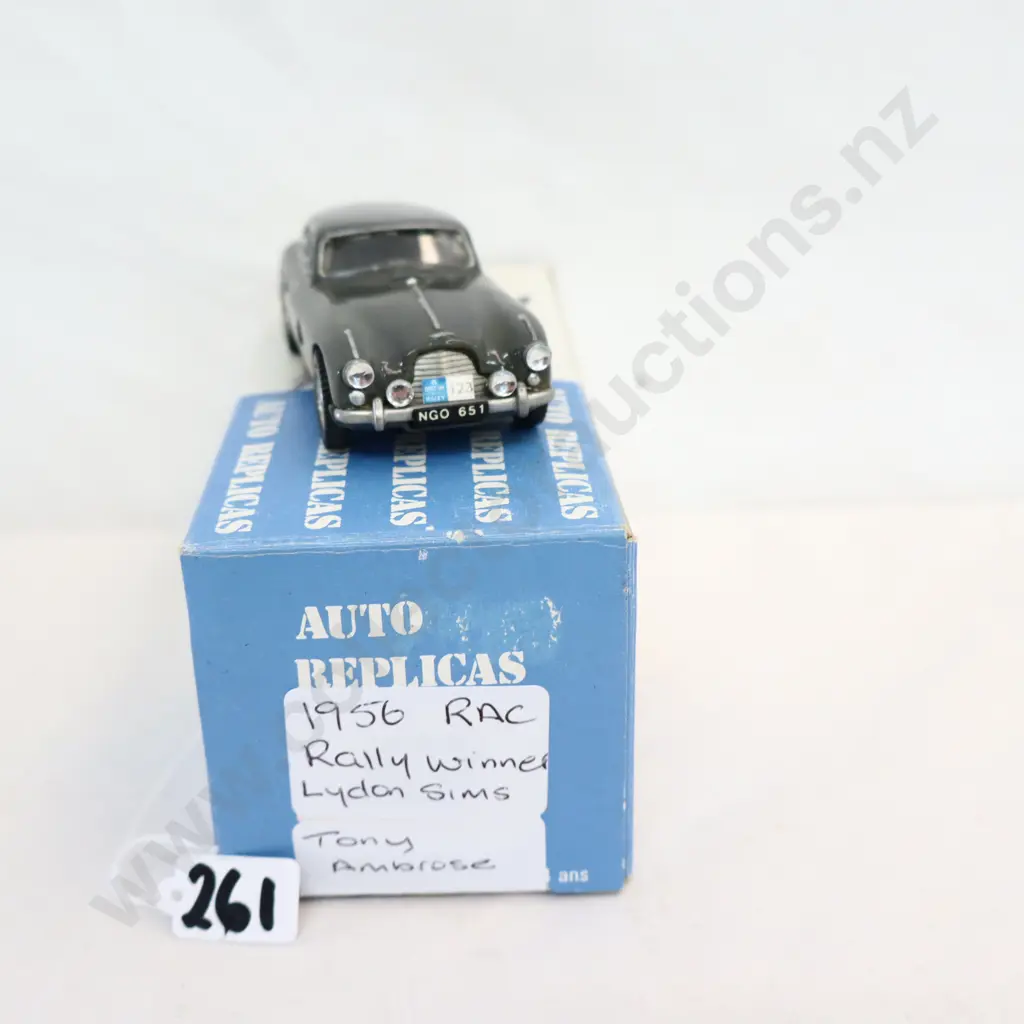 1/43 Auto Replicas 1956 RAC Rally Winner Image 1++