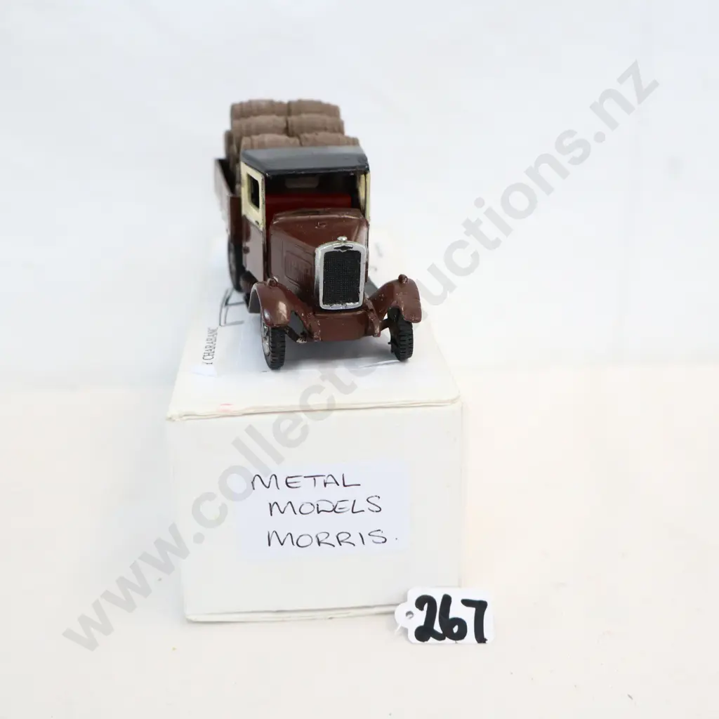 1/43 Metal Models Morris Truck Image 1++