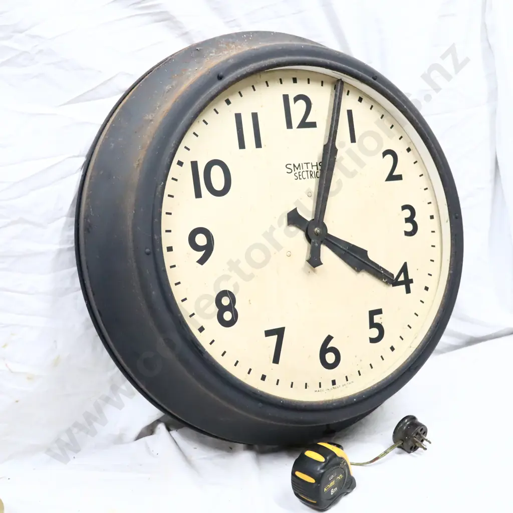 LARGE Smiths Industrial Wall Clock Image 1++