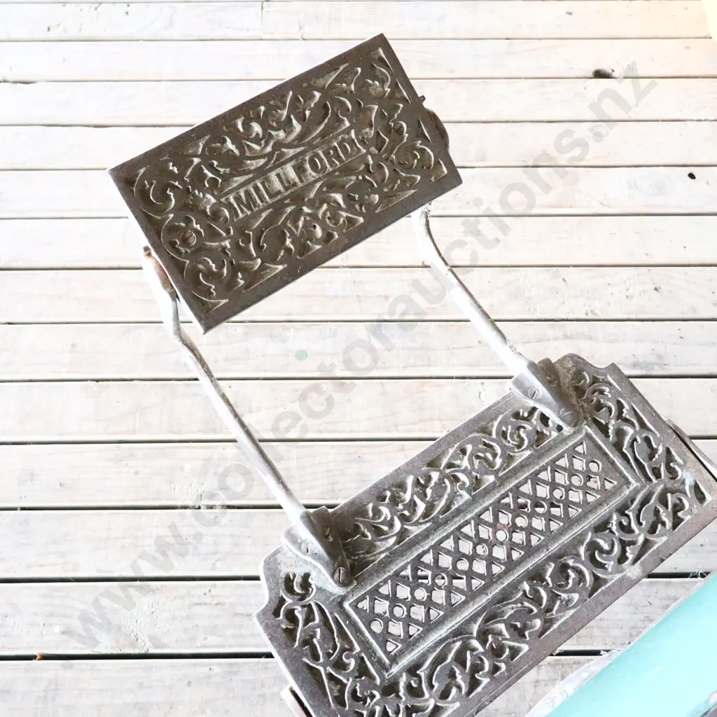 Antique Barber Chair With Cast Iron Parts And Antique Tilting Shaving Chair Image 1++