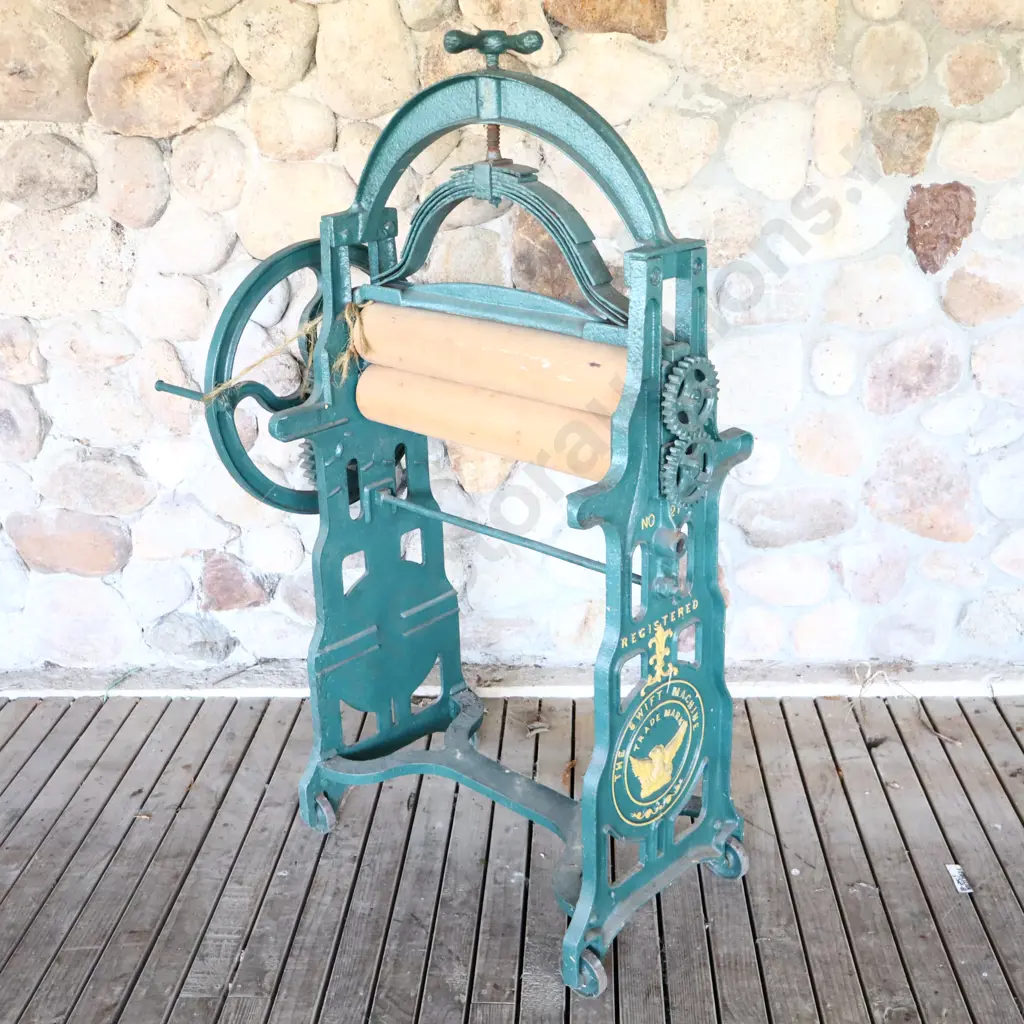 The Swift Machine Cast Iron Mangle Image 1++