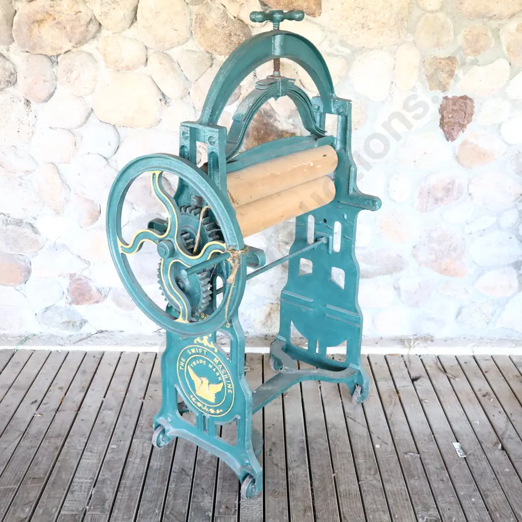 The Swift Machine Cast Iron Mangle Image 1++