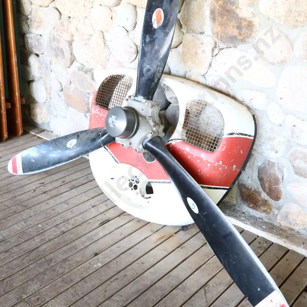 Aeroplane Nose Cone And Propeller Image 1++