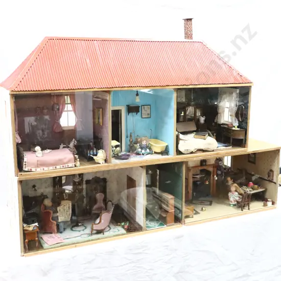 Large Vintage Dolls House With 12V Power For Lights
