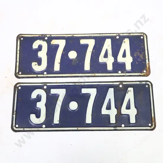 License Plate Pair 1929 - 1930