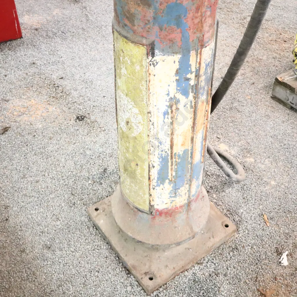 C1920s Carbox Petrol Bowser Image 1++