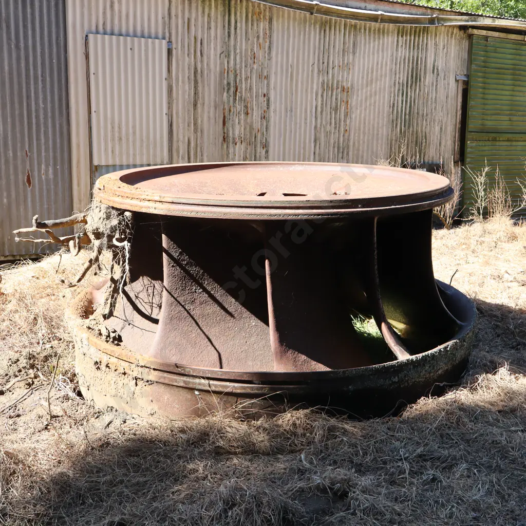 LARGE Turbine Ex Arapuni Dam. Image 1++