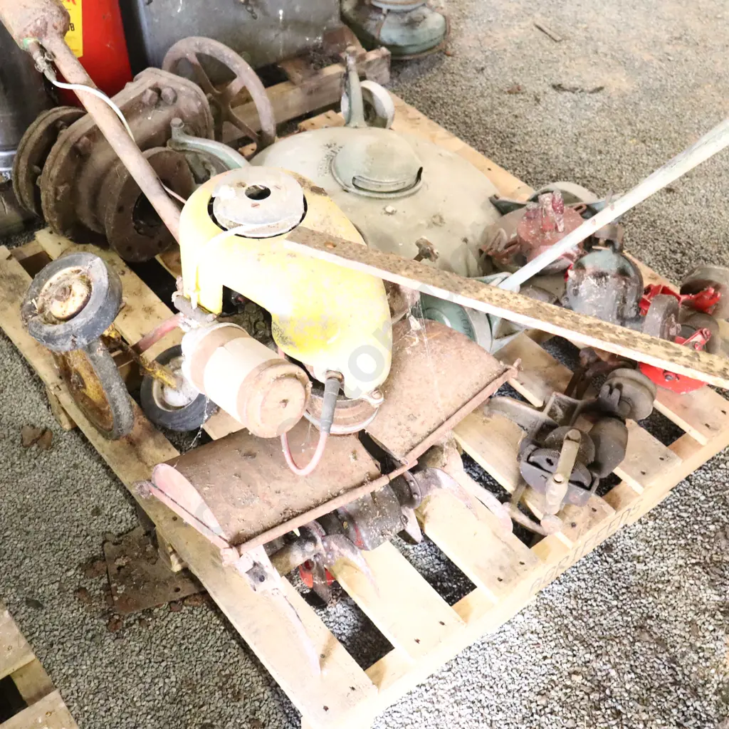 Pallet Mowers Ect Image 1++