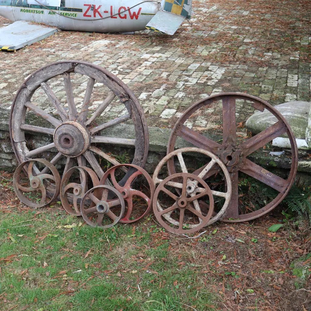 Old Wheels X 8 Image 1++