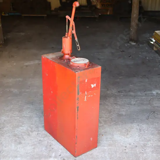 H Boy Oil Pump Mobil Oil Embossed Lid