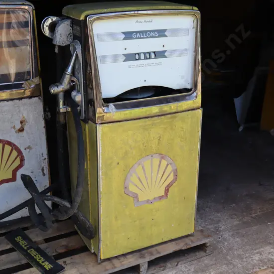 Avery Hardoll Petrol Bowser Yellow Shell. No $$ Counter.