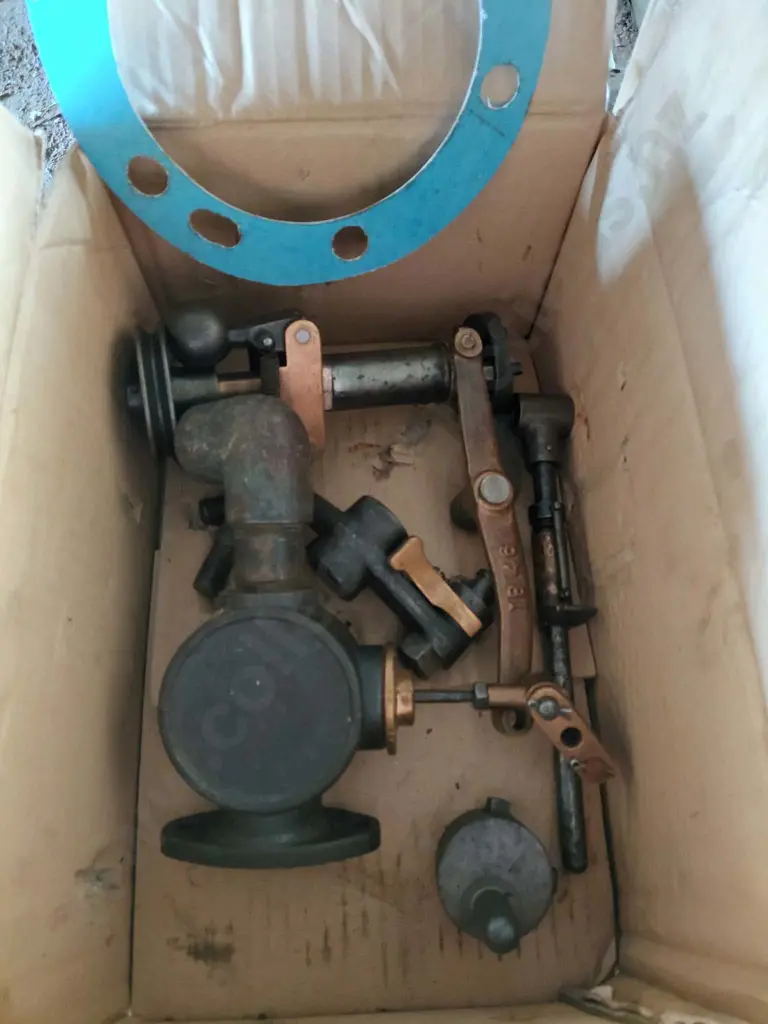 Cast Iron Union Winch, Motor And Parts Image 1++