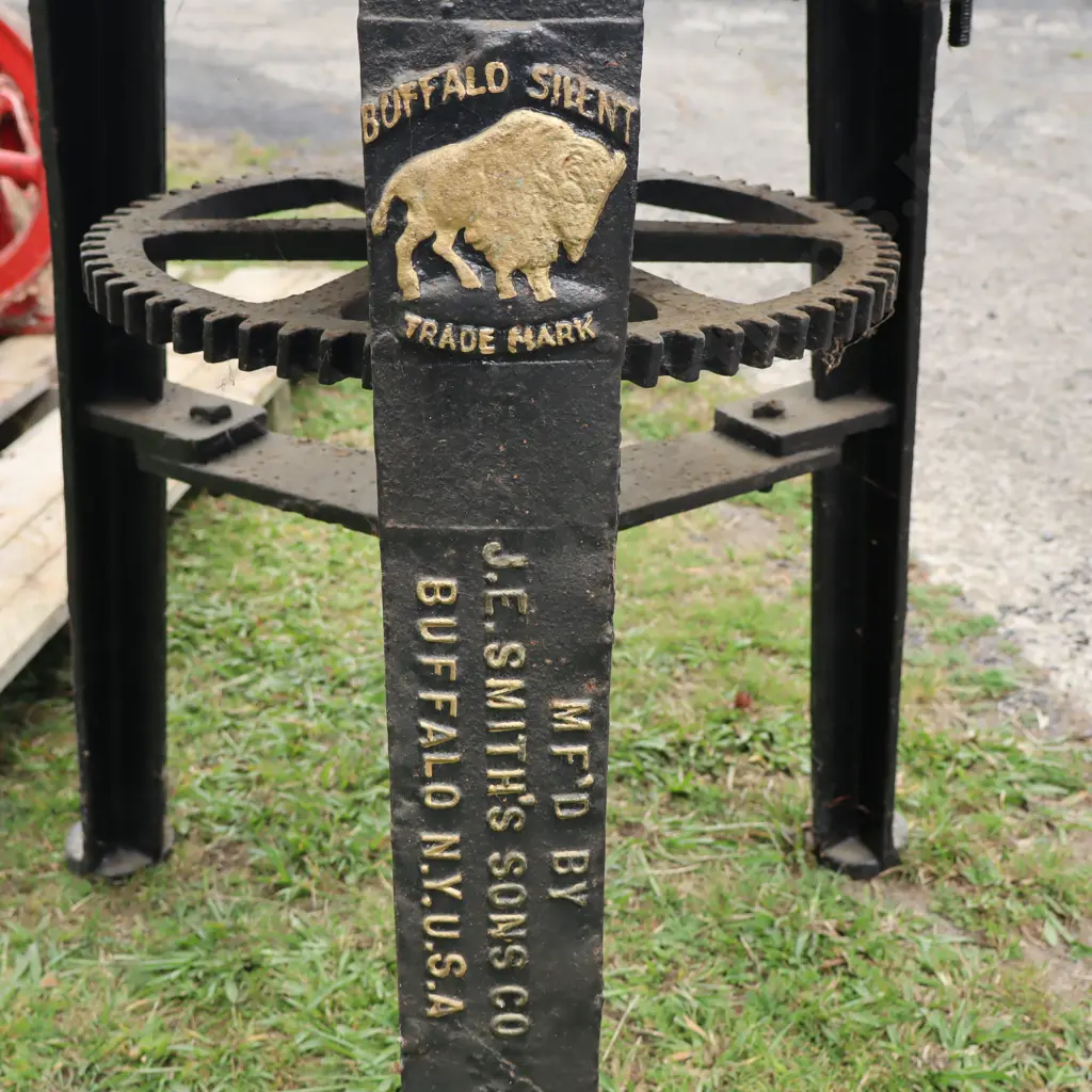 Buffalo Silent Cast Iron Coal Forge, J.E. Smith's Sons Co USA Image 1++