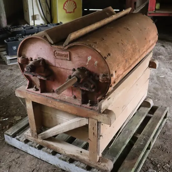 A Simon Wheat Fanning Mill Farm Machine 