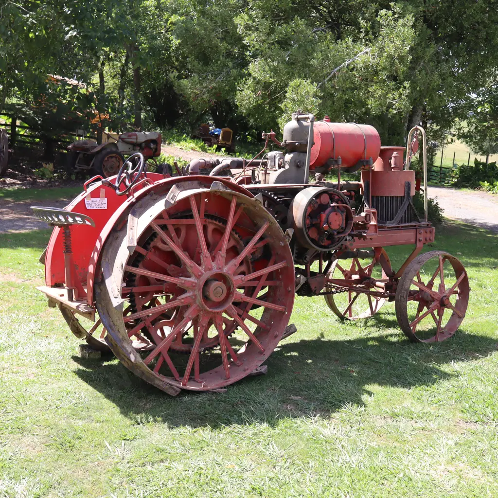 Avery Tractor Oldest Tractor In The Waikato Image 1++