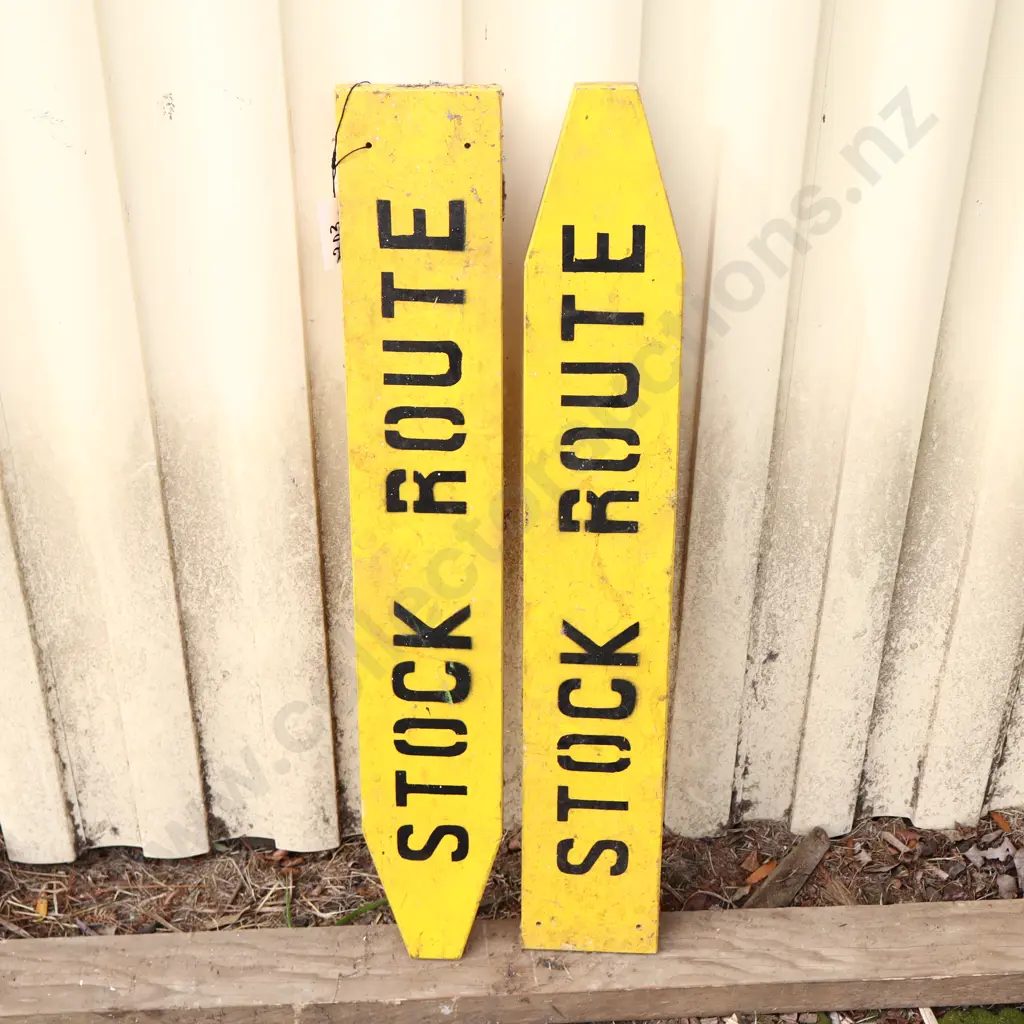 AA Signs x2 Stock Route Image 1++