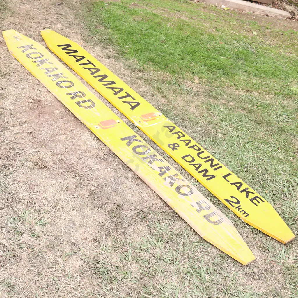 AA Signs x 2. Doubles. Image 1++