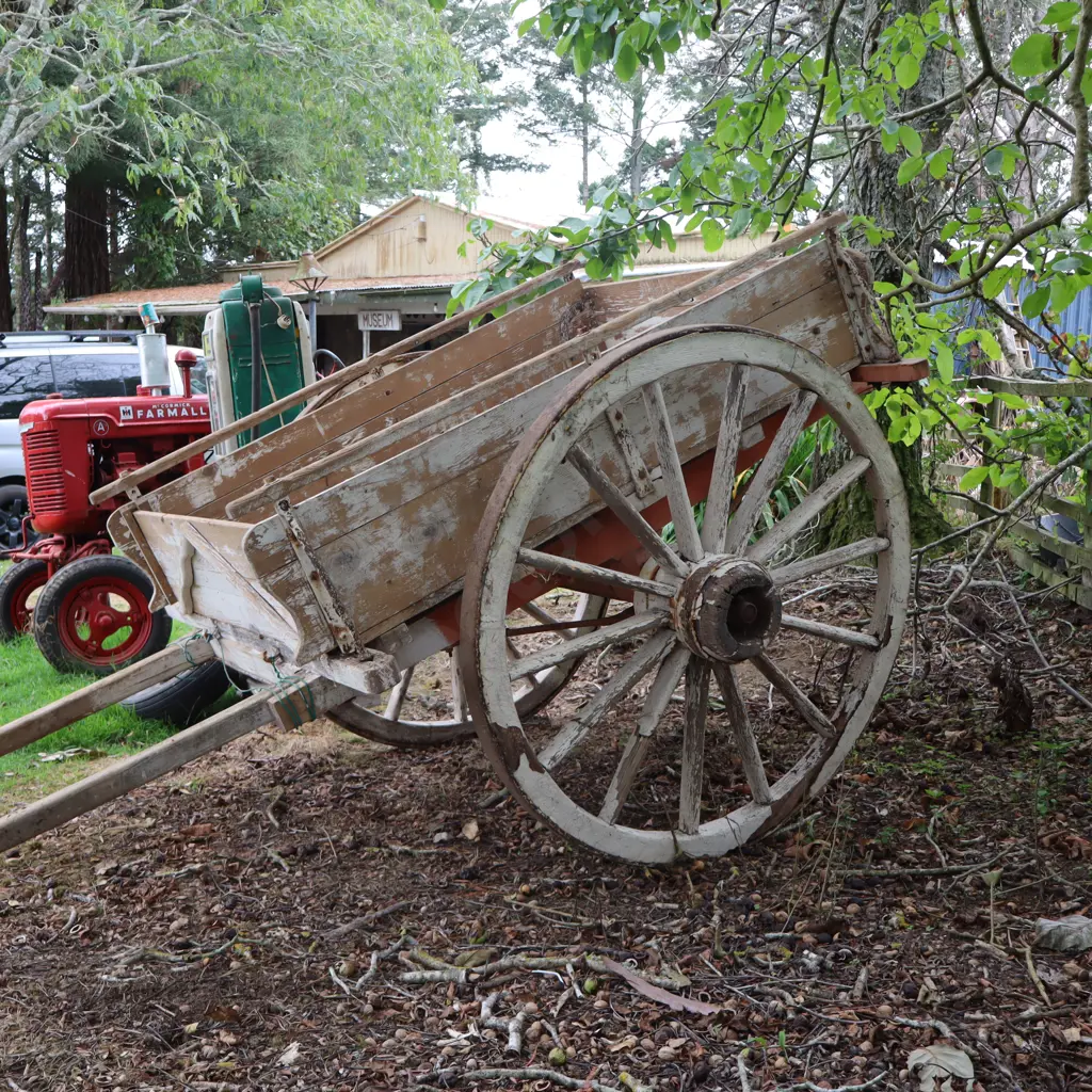 Horse Drawn Tipper Cart Image 1++