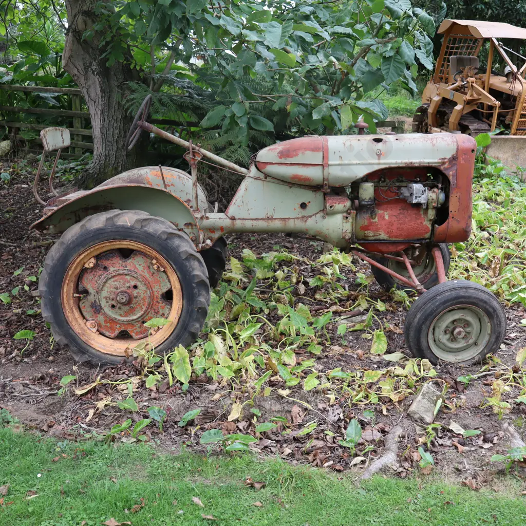McCormick Farmall Tractor For Restoration Image 1++