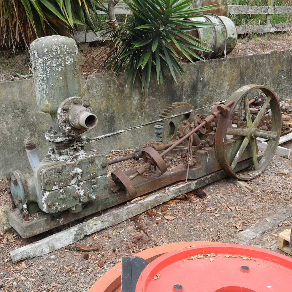 Tangye Steam Pump Image 1++