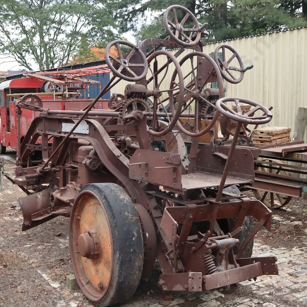 C1926 Boothmac Grader With Case Engine Image 1++