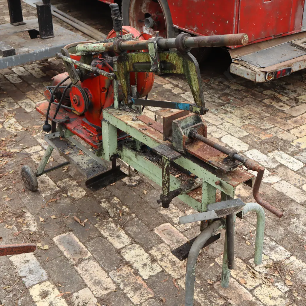 Metal Cutter Image 1++