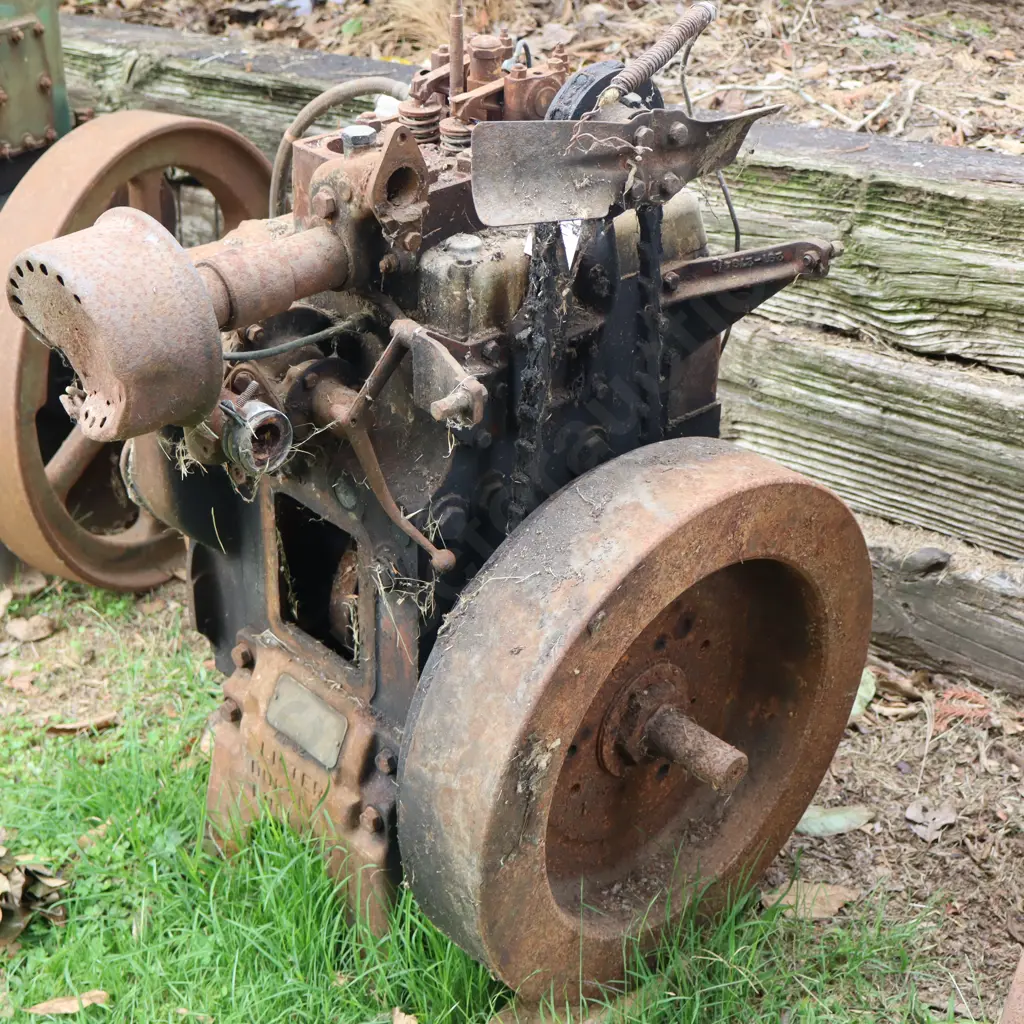 Lister Flywheel Stationary Engine. 50cm Flywheel Image 1++