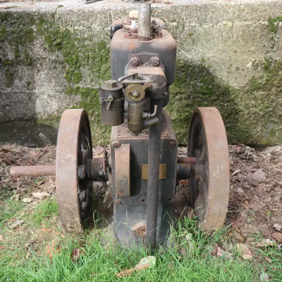 Anderson's Stationary Engine. 45cm Flywheel.